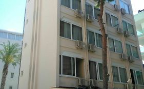 Gray Wolf Otel